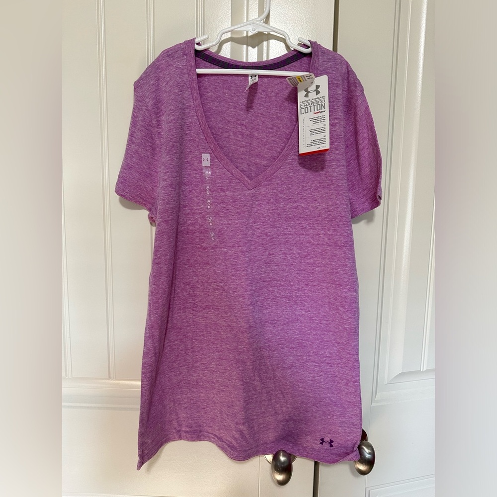 Women’s large under armor t-shirt
